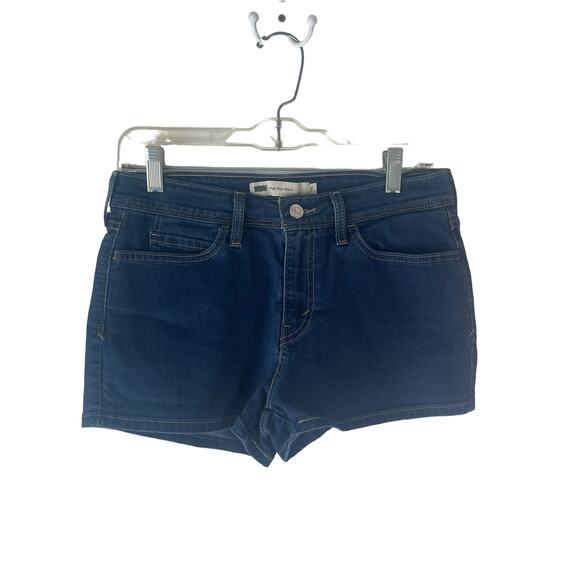 Levi's Women's‎ Size 7 Waist 28 High Rise Short Dark Wash - Picture 1 of 10